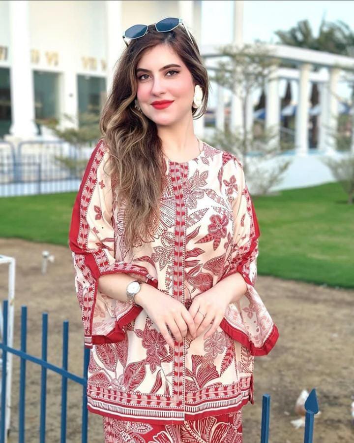 3 Piece Munar Lawn Unstitched Suit with Chiffon Printed Dupatta – Summer Collection 2026