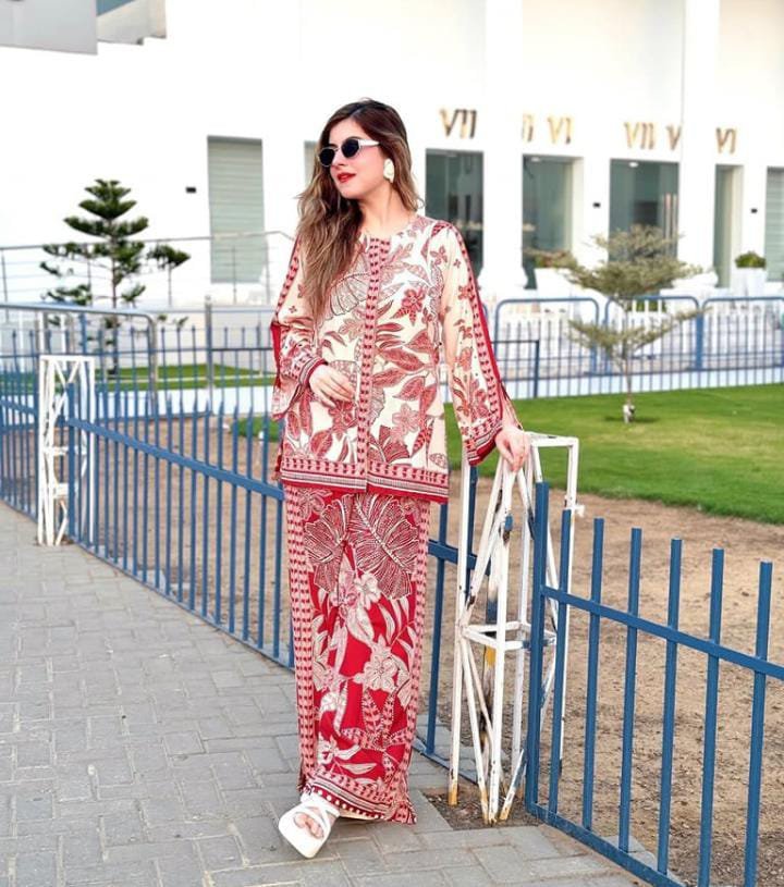 3 Piece Munar Lawn Unstitched Suit with Chiffon Printed Dupatta – Summer Collection 2026 - Image 3